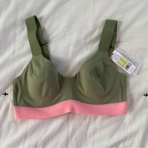 NATORI Dynamic Anywhere High Impact Underwire Sports Bra Size 32B Olive/Conch